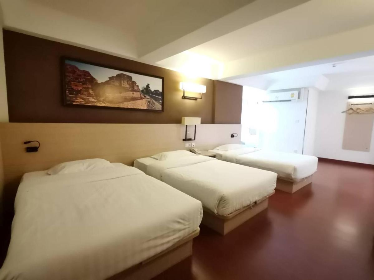 Chiang Roi 7 Days Inn Chiang Mai Buitenkant foto