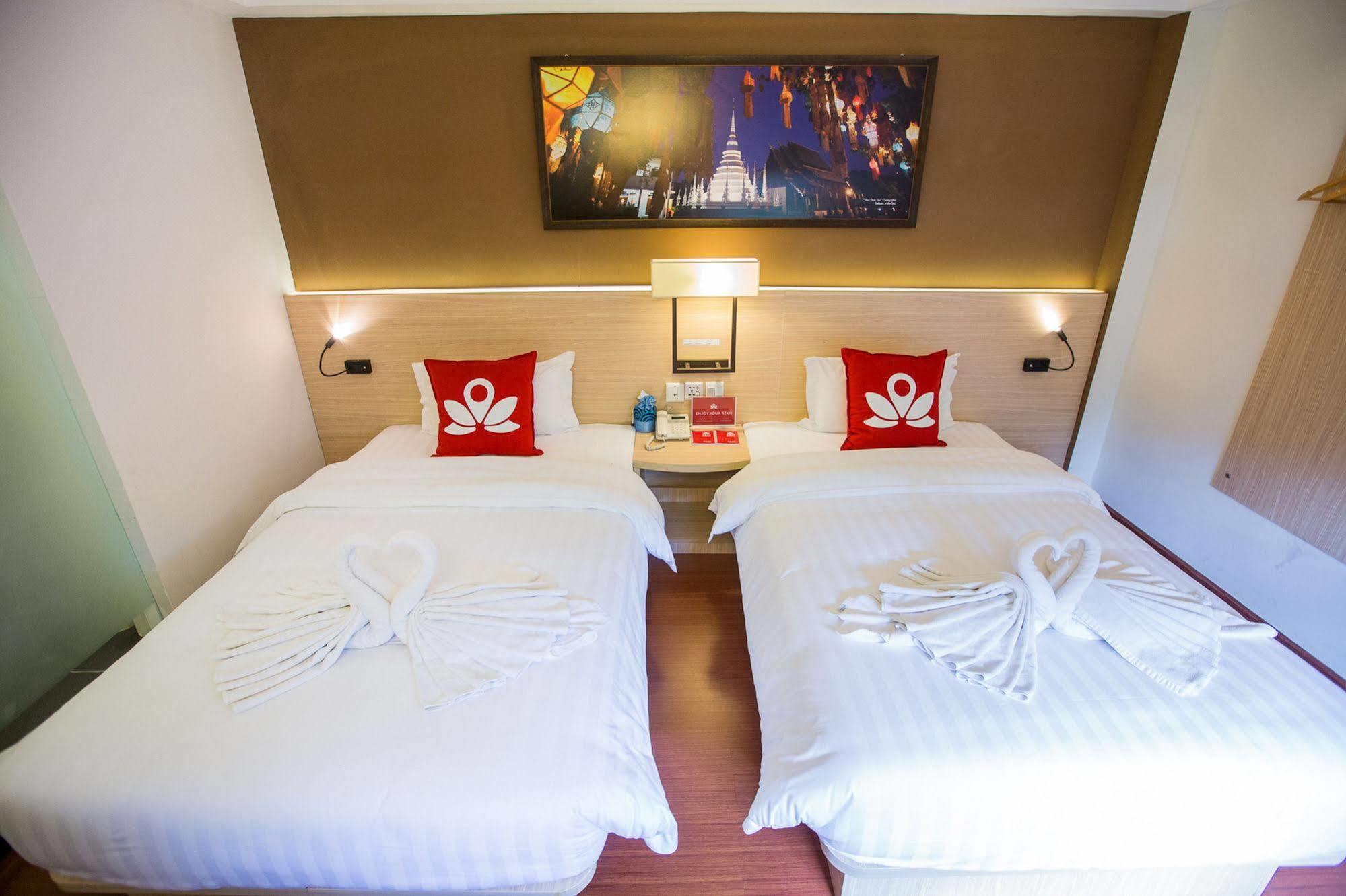 Chiang Roi 7 Days Inn Chiang Mai Buitenkant foto